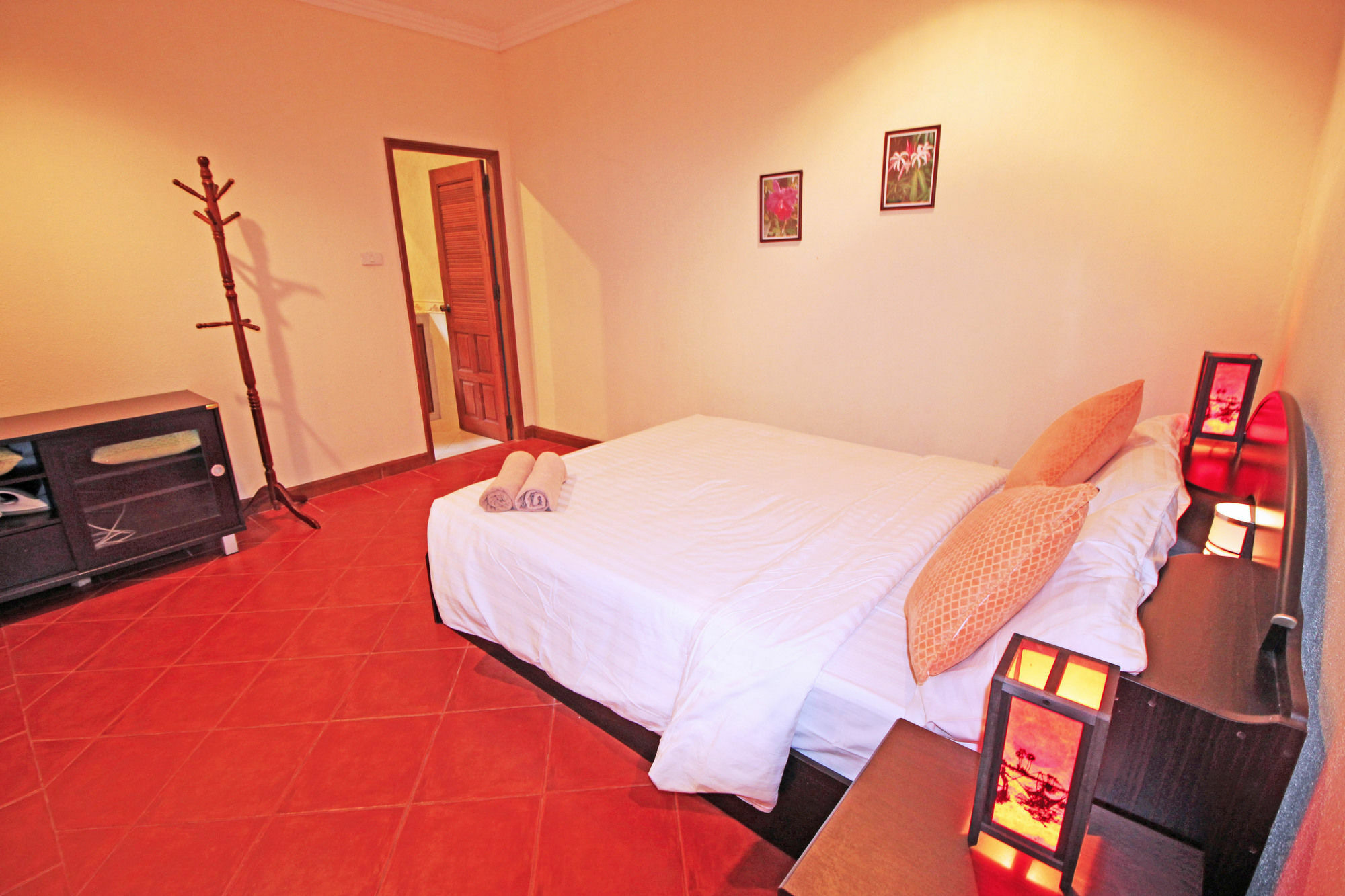 Cosy Beach Pool Villas By Pattaya Sunny Rentals Buitenkant foto