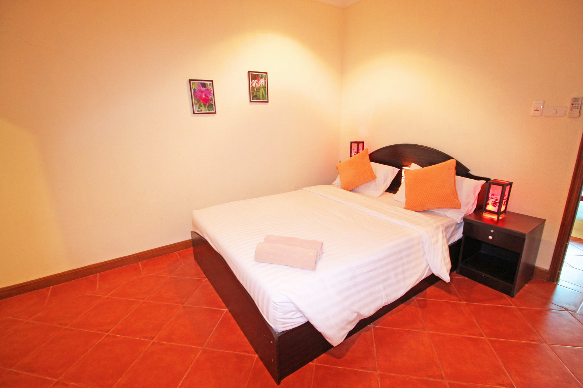 Cosy Beach Pool Villas By Pattaya Sunny Rentals Buitenkant foto
