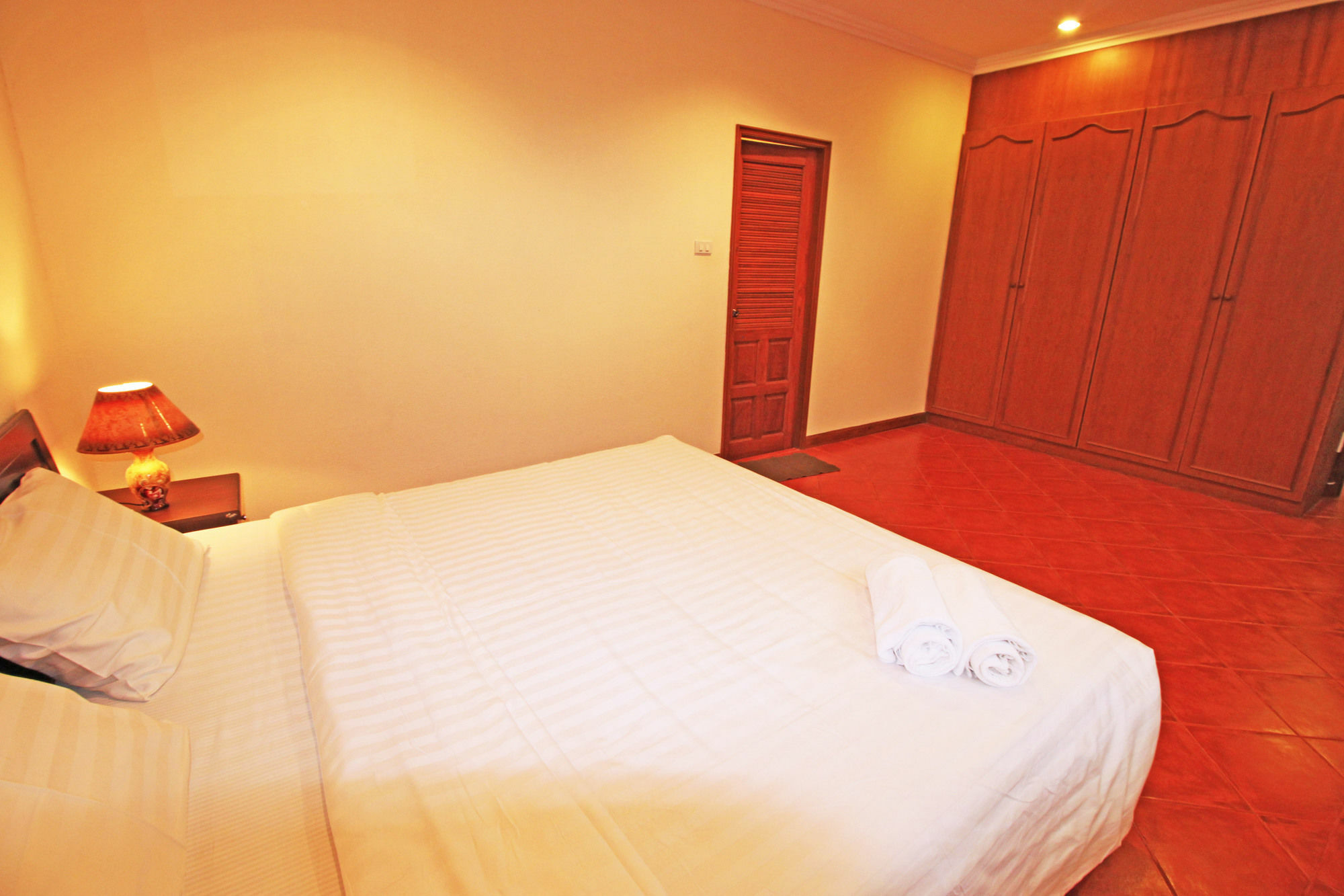 Cosy Beach Pool Villas By Pattaya Sunny Rentals Buitenkant foto