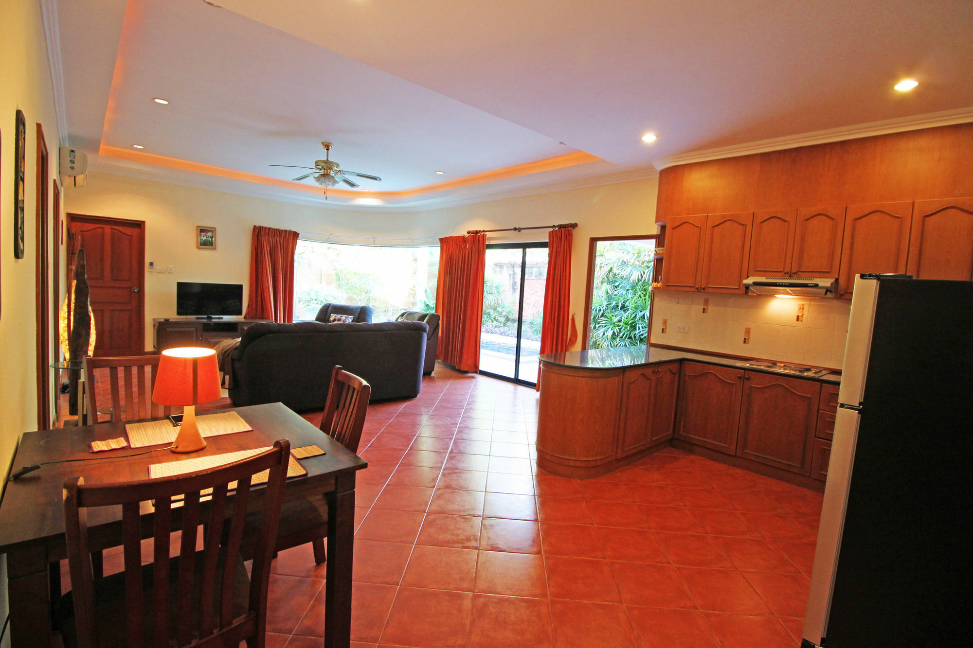 Cosy Beach Pool Villas By Pattaya Sunny Rentals Buitenkant foto